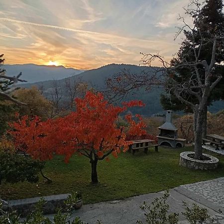 Ξενώνας Το Πατρικό Karya Buitenkant foto