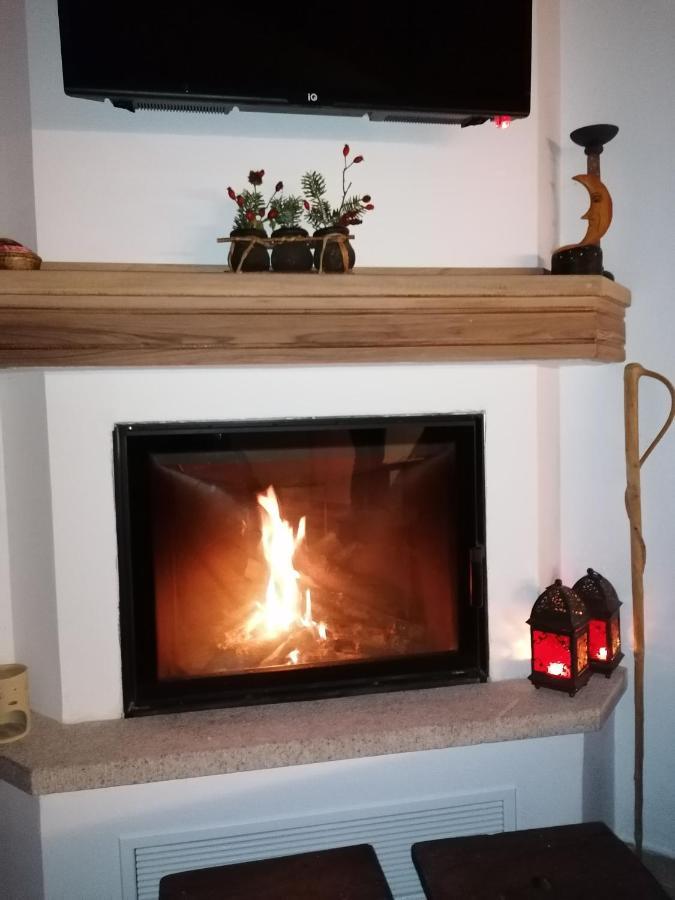 Ξενώνας Το Πατρικό Karya Buitenkant foto