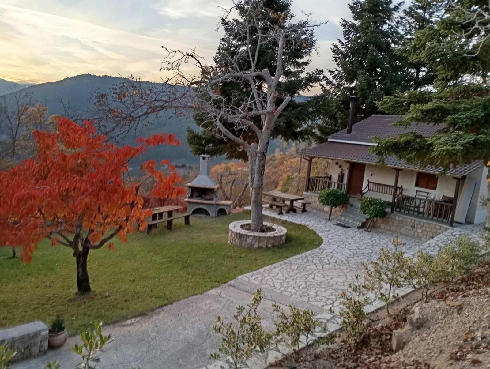 Ξενώνας Το Πατρικό Karya Buitenkant foto